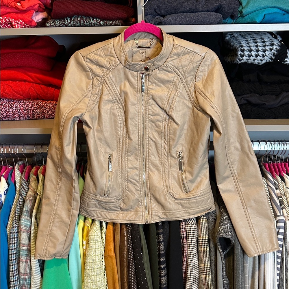 J2 tan faux leather front zipper closure 2 pocket jacket size XS